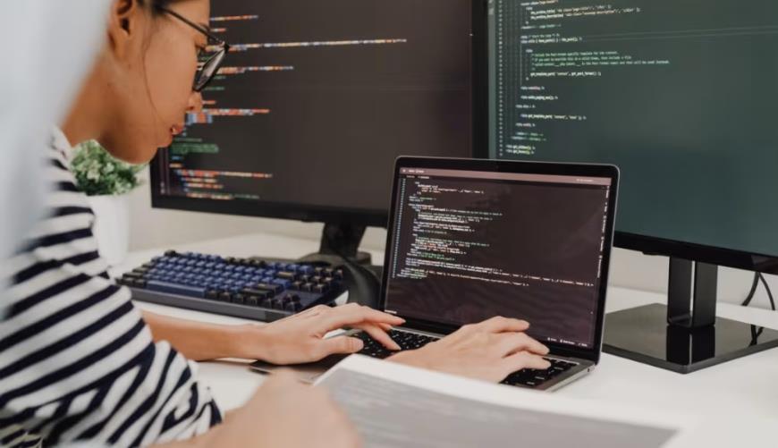 MES系统开发赋能柔性生产：技术架构与场景适配的实践路径